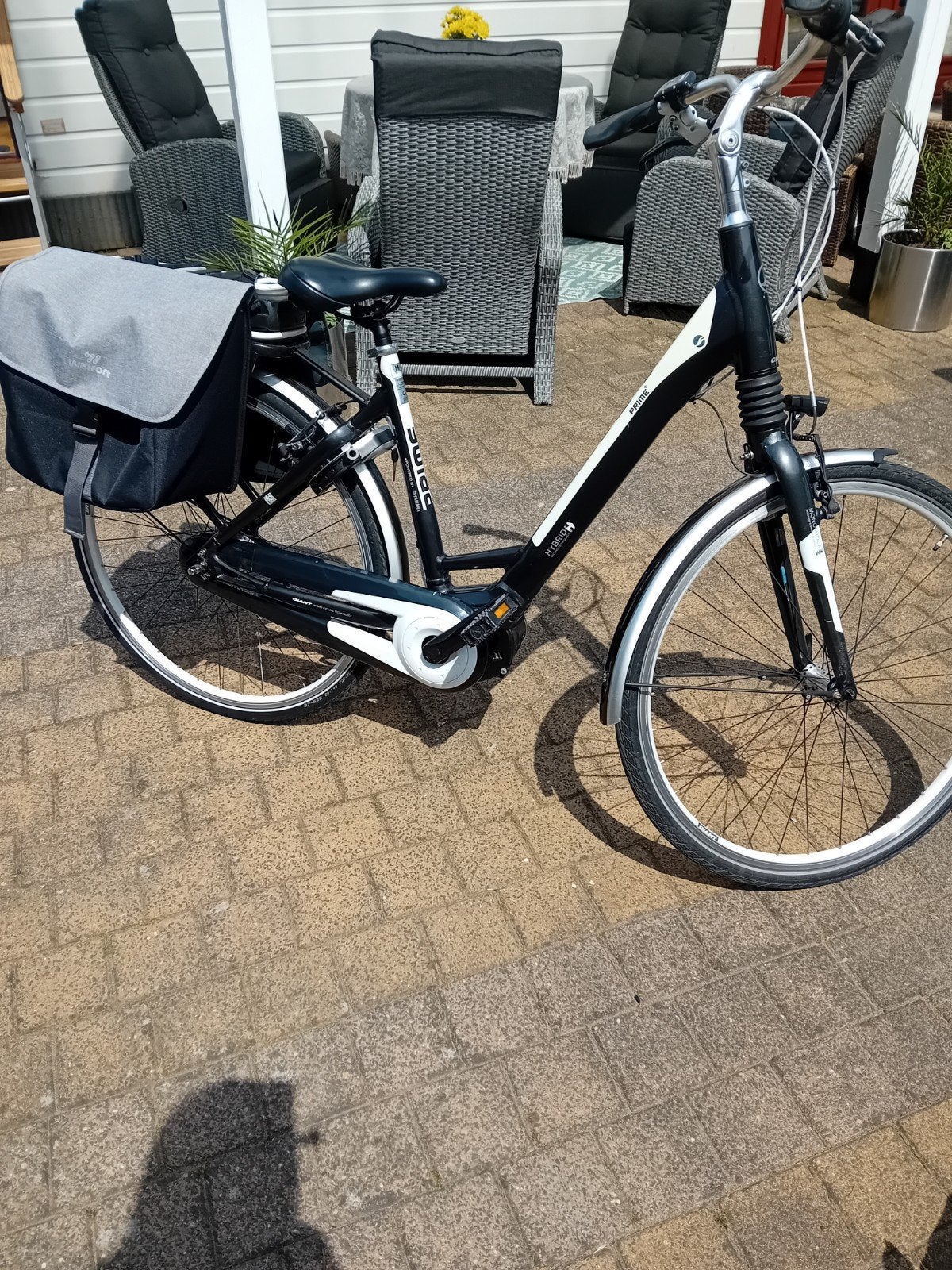 Giant Prime Hybrid met middenmotor, Fietsen en Brommers, Elektrische fietsen, 51 tot 55 cm, Ophalen of Verzenden, Zo goed als nieuw