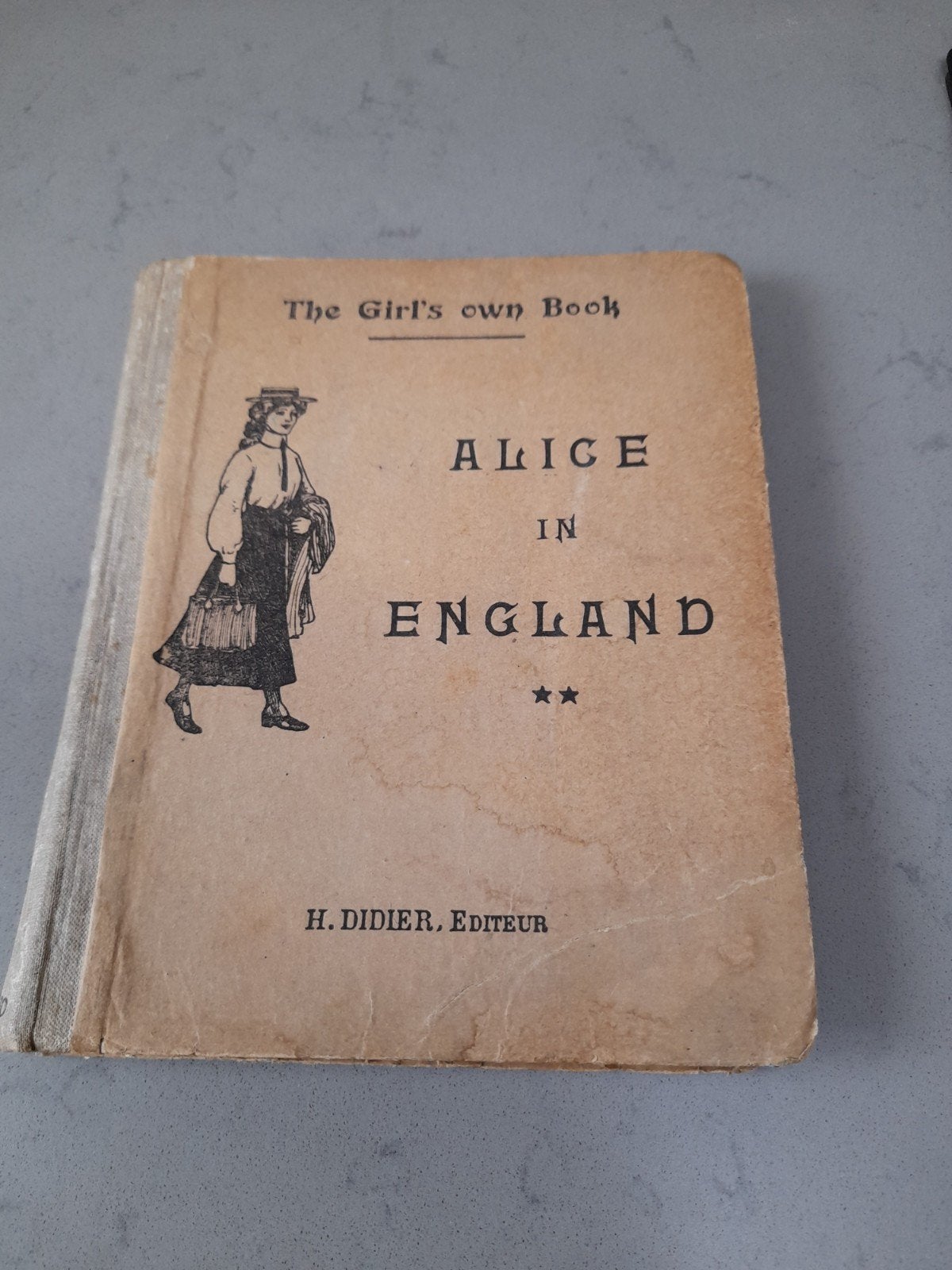 Vintage Engelse lesboek: Alice in England (1920s), Ophalen of Verzenden, Gelezen