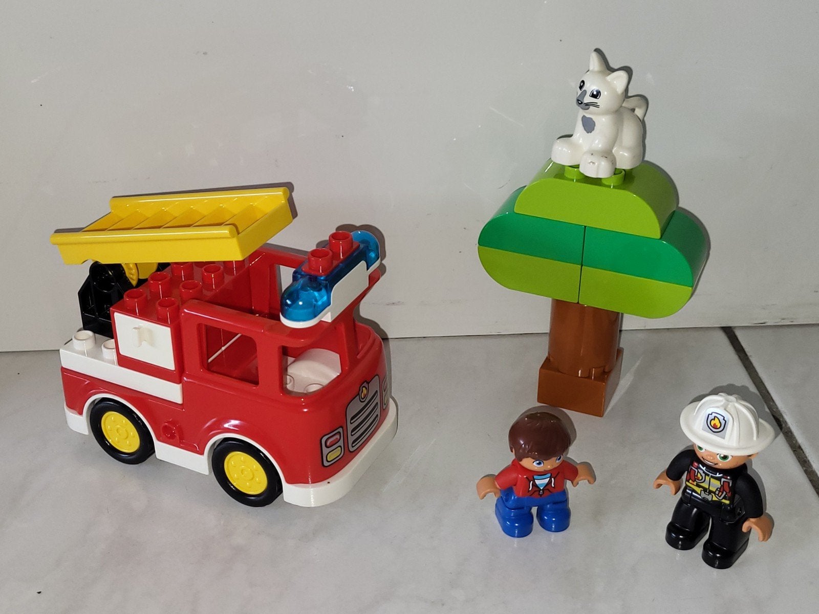 Duplo brandweer ladderwagen met sirene en blauw flitslicht, Gebruikt, Ophalen of Verzenden, Duplo, Duplo