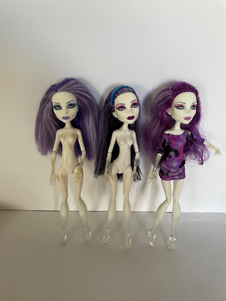 Monster High Spectra Vondergeist poppen set, Verzamelen, Poppen, Ophalen of Verzenden, Gebruikt, Pop