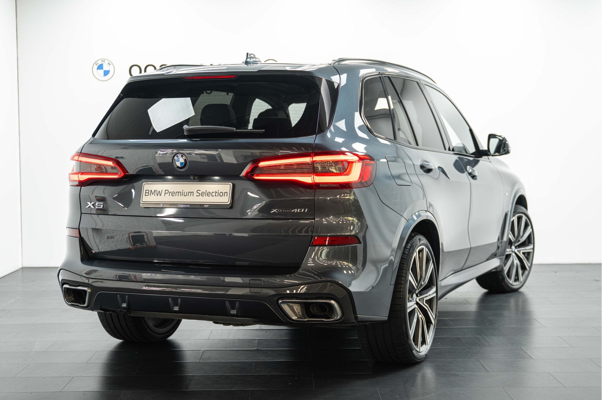 BMW X5 xDrive40i High Executive M Sport Automaat / Trekhaak, Auto's, Automaat, Dealer onderhouden, Gebruikt, Met garantie (alle)