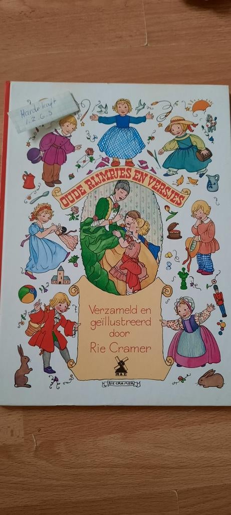 Oude Rijmpjes en Versjes - Rie Cramer (1993), Ophalen of Verzenden, Gelezen, Rie Cramer, 3 tot 4 jaar