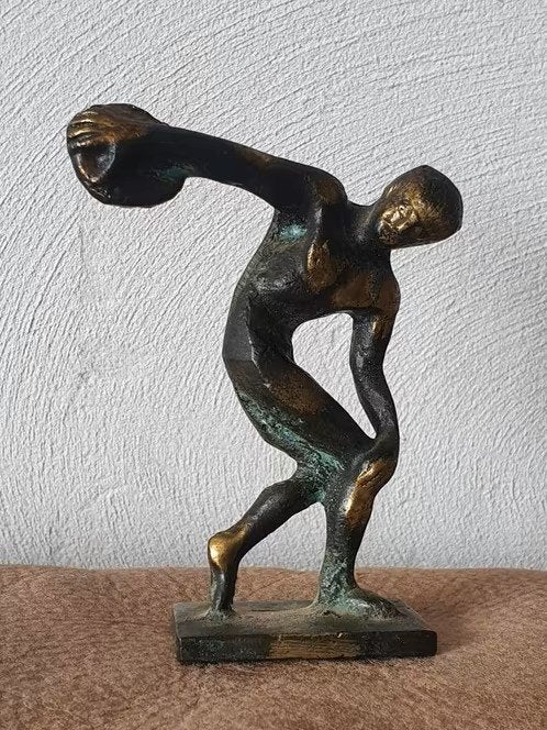 EEN BRONZEN BEELD VAN DE DISCUSWERPER VAN MYRON, Antiek en Kunst, Ophalen