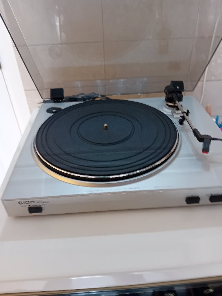 ION TTUSB05 USB platenspeler zilverkleur., Gebruikt, Automatisch, Platenspeler, Ophalen