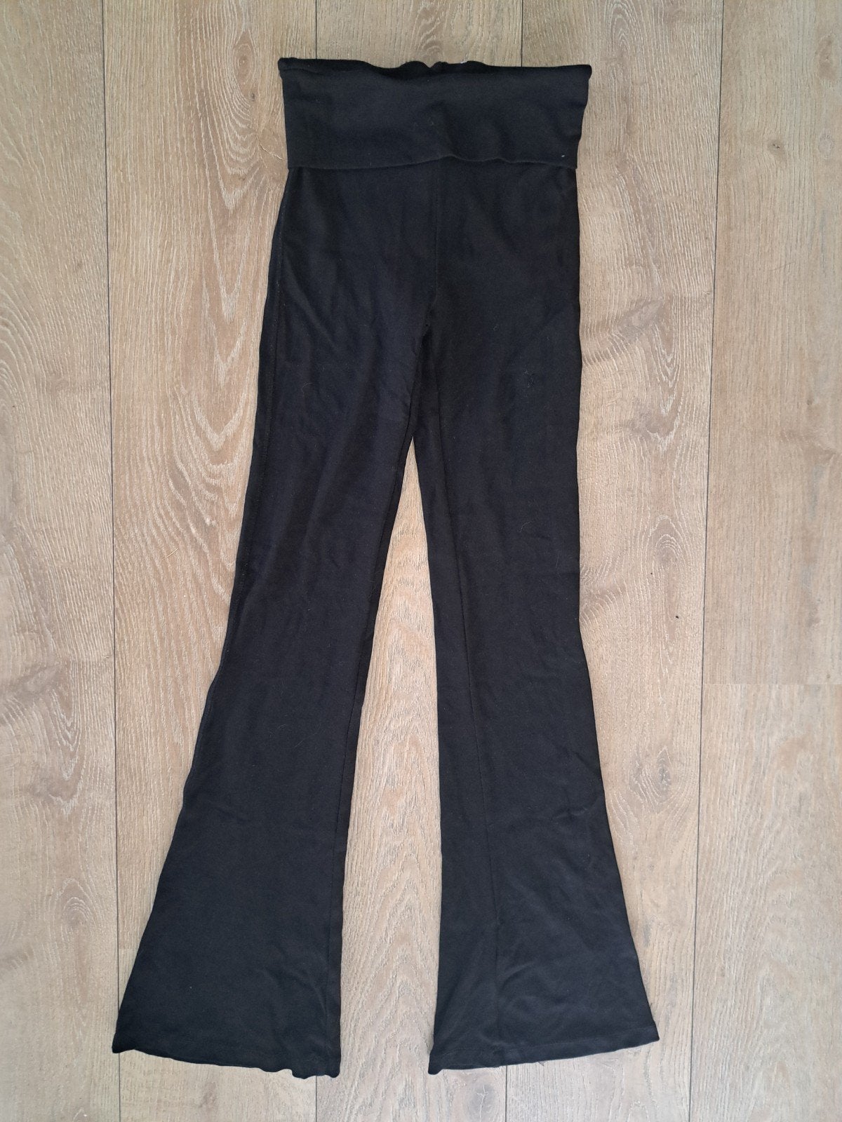 Zwarte flared broek S, Kleding | Dames, Ophalen of Verzenden, Zo goed als nieuw, Zwart, Lang