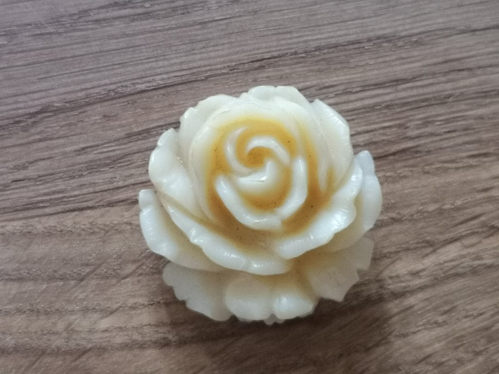 Vintage Yves Rocher rozenbroche – crèmekleurige bloem, Verzenden, Gebruikt