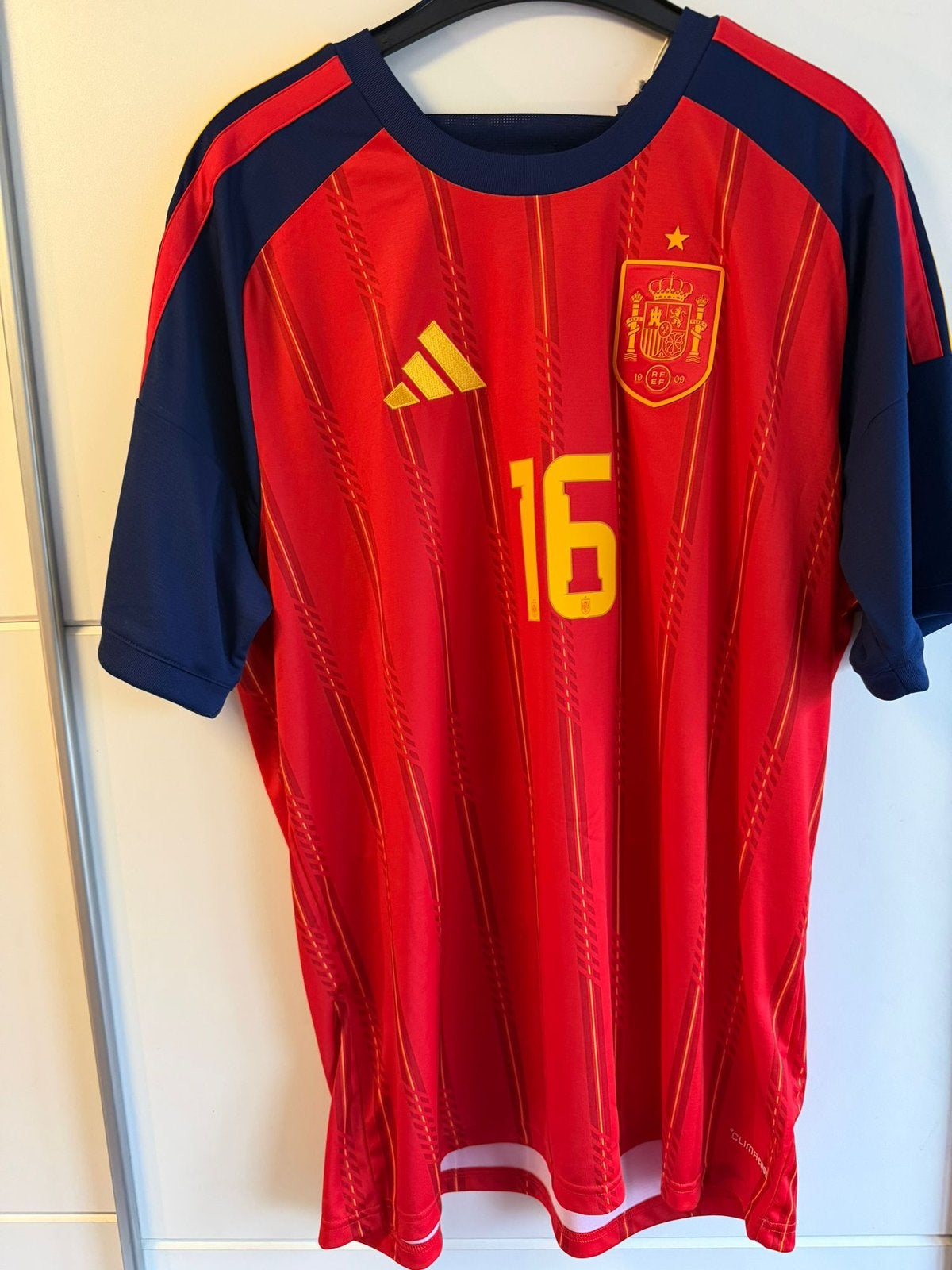 Origineel Spanje Rodrigo shirt WK 2026, Ophalen of Verzenden, Voetbal, Rood, Maat 56/58 (XL)