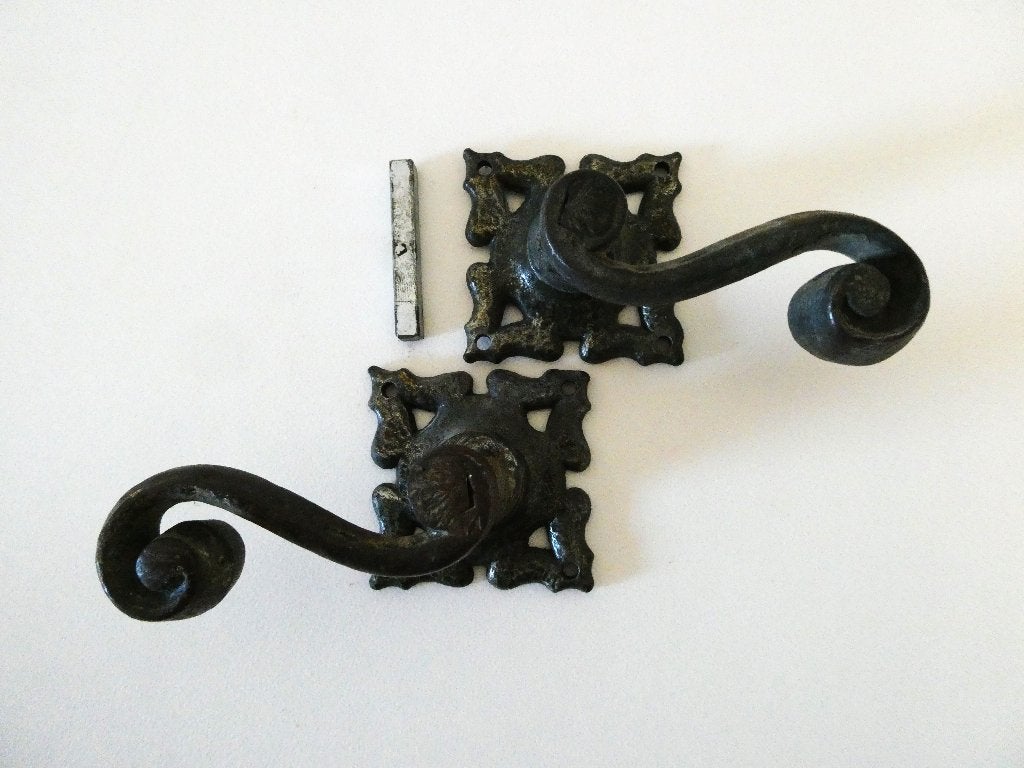 Gietijzeren deurklinkset met krul deurklinken, Ophalen of Verzenden