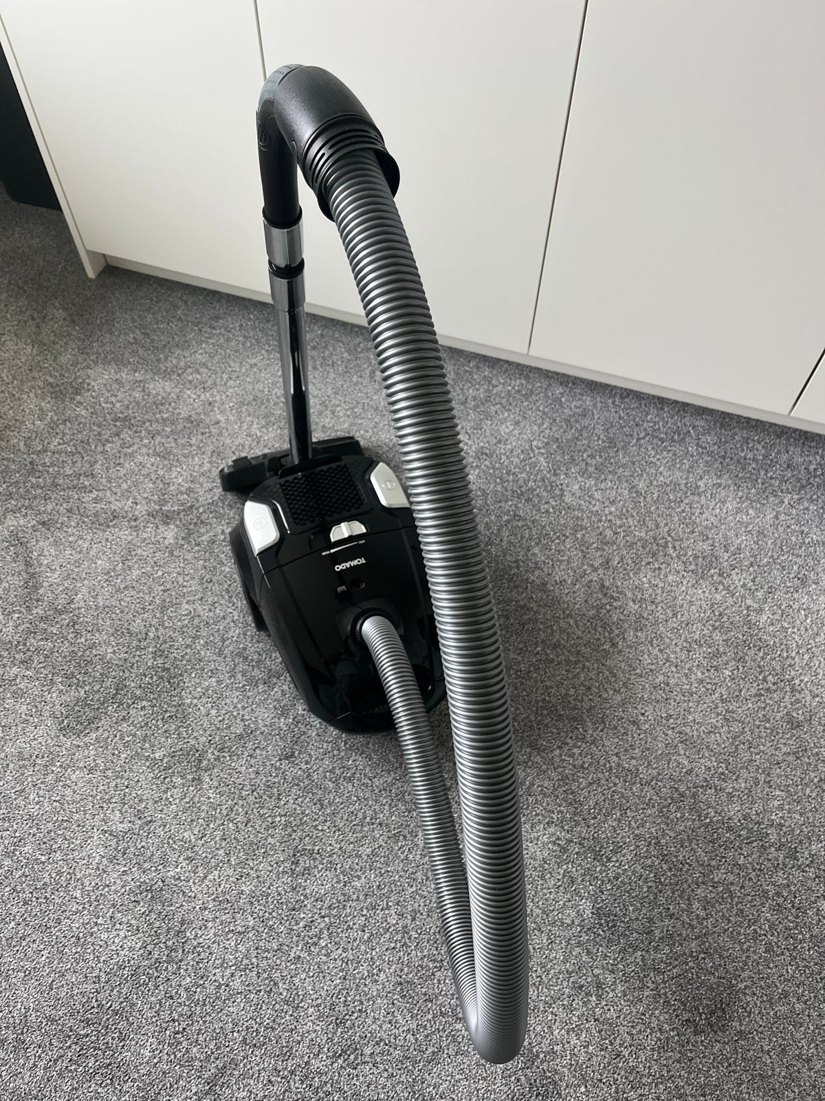 Tomado TVC3001B/01 Sledestofzuiger - Zwart, Zo goed als nieuw, Sledestofzuiger, Minder dan 1200 watt, Ophalen