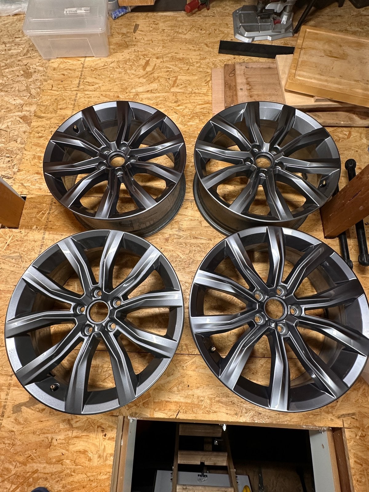 Originele VW T-Roc Grange Hill 18 inch velgen 5x112, Ophalen, Gebruikt