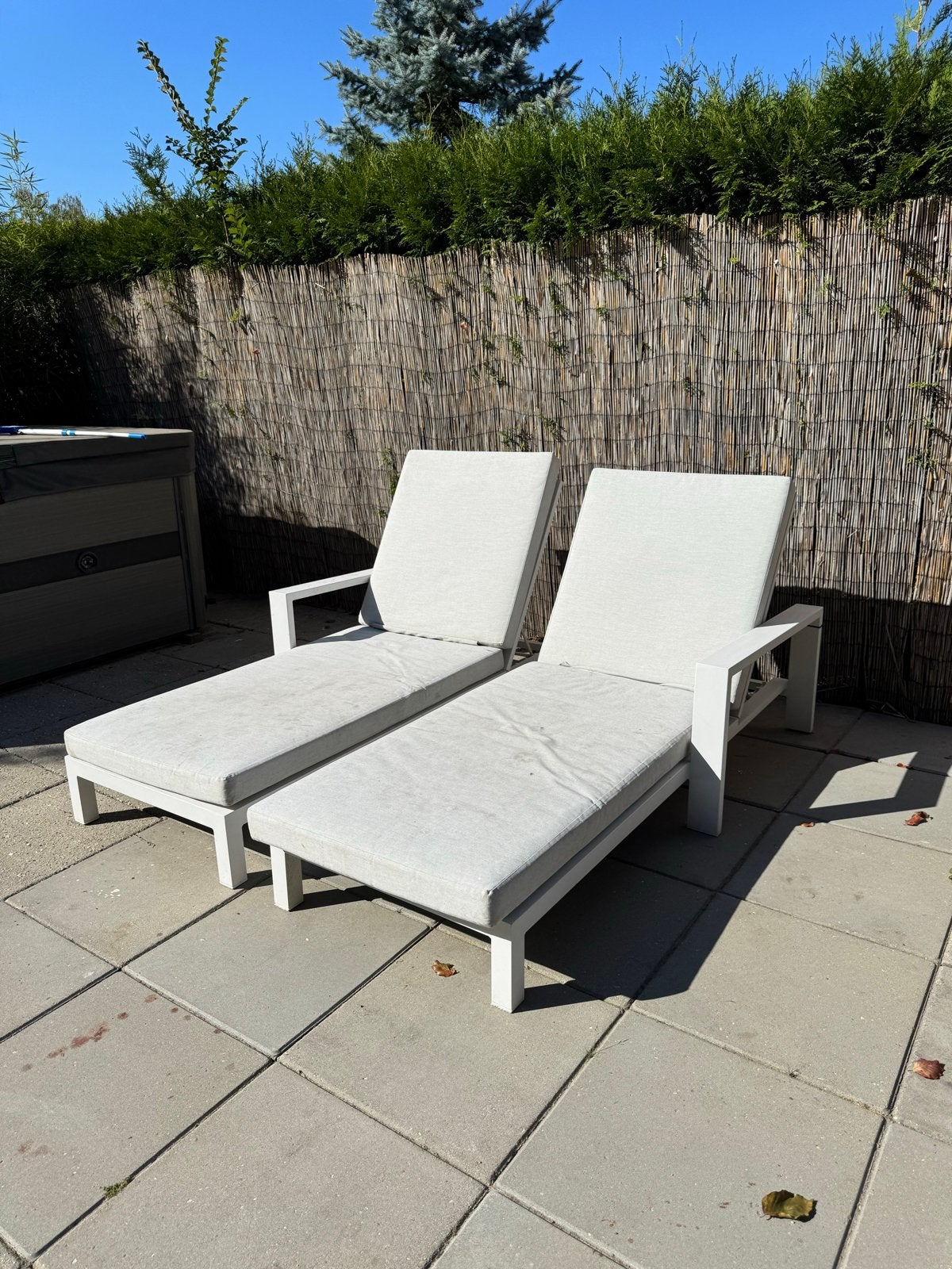 2x Verstelbare bellagio ligbedden met kussens, Ophalen, Gebruikt, Aluminium, Verstelbaar