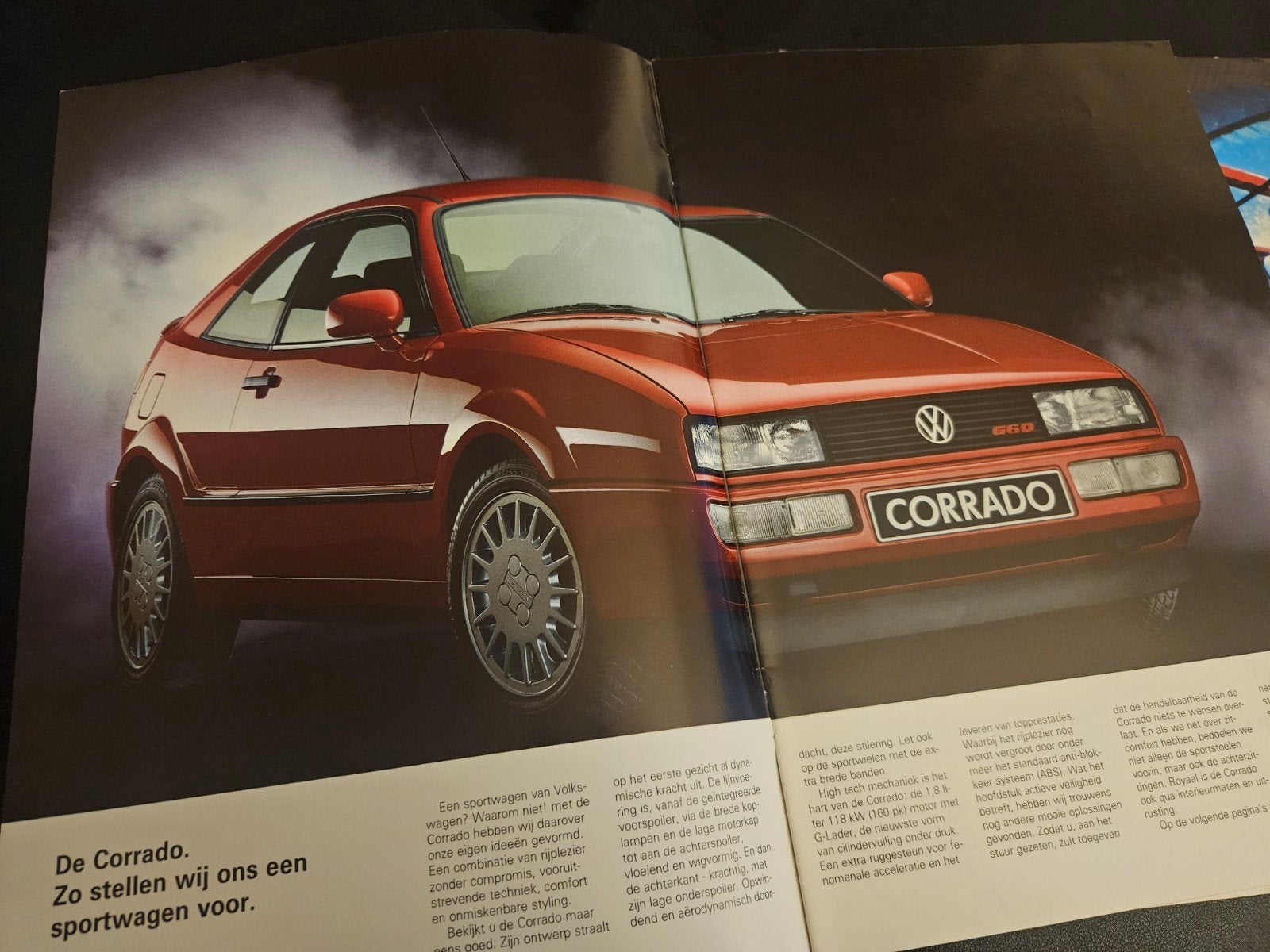 2 Brochures Volkswagen Corrado & Golf Cabriolet, Ophalen of Verzenden, Zo goed als nieuw, Volkswagen