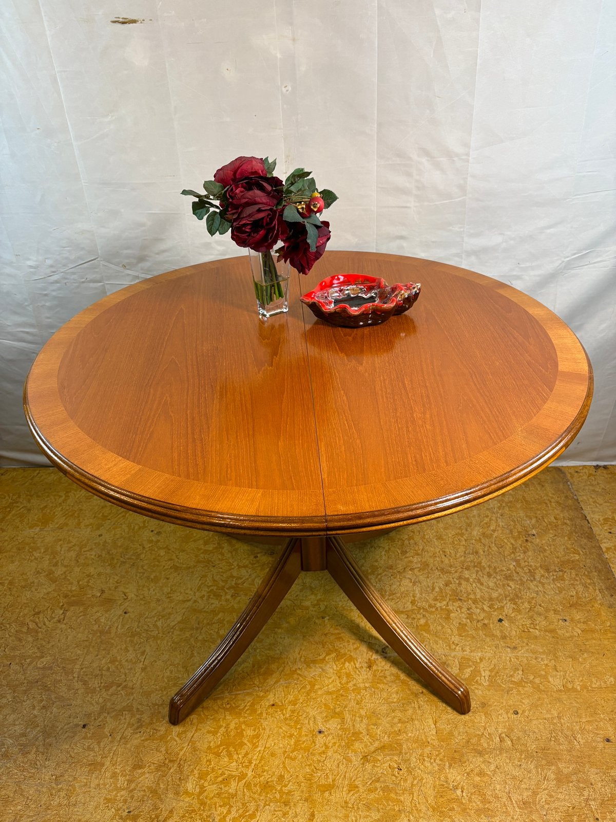 Gratis bezorging!Retro Vintage ronde tafel teak Mid-Century, William Lawrence, Ophalen of Verzenden, Vijf personen of meer, Mid century retro vintage teak ronde eettafel uitschuifbaar 1960