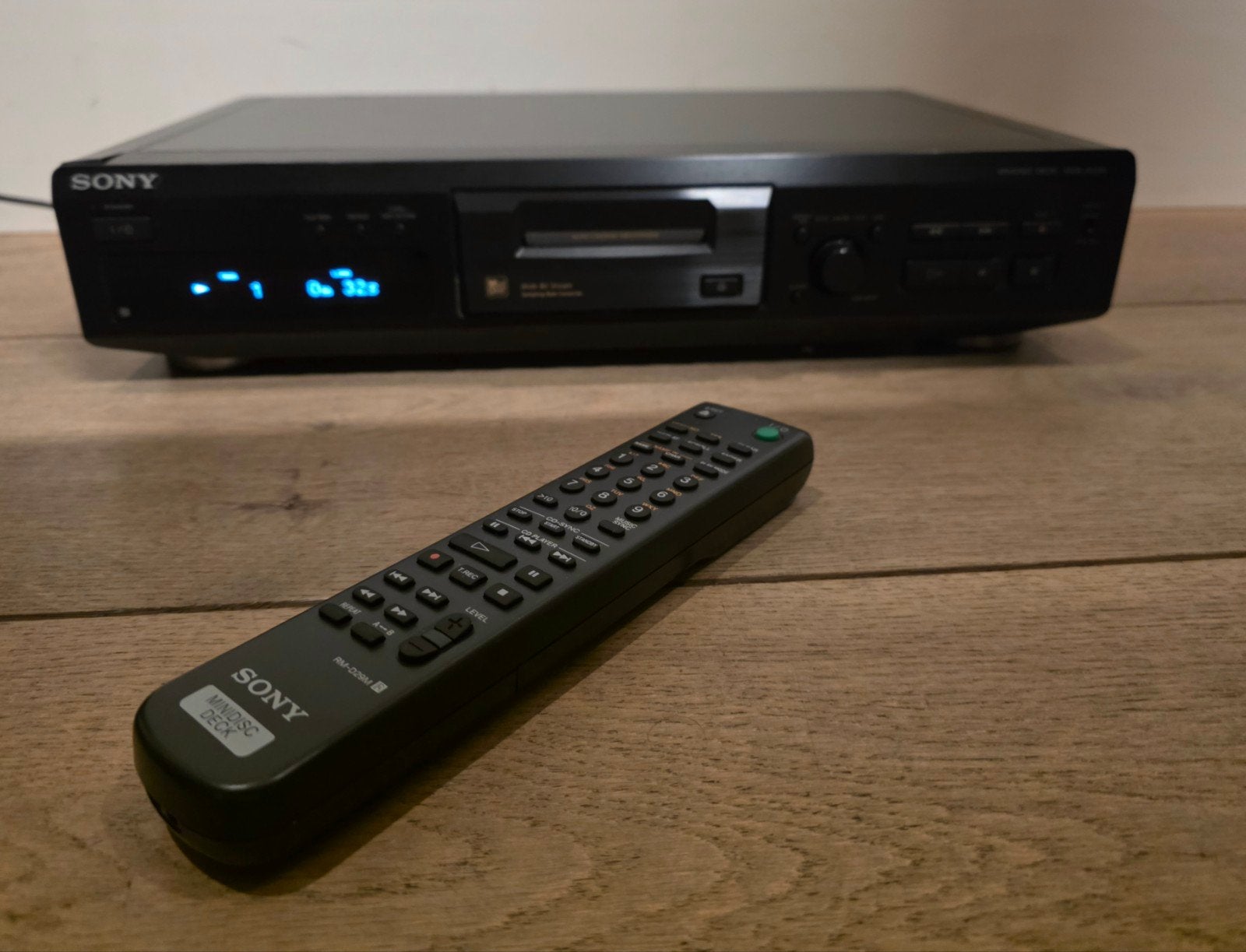 Sony Minidisc Deck MDS-JE330 met afstandsbediening, Ophalen of Verzenden, Minidisc-recorder