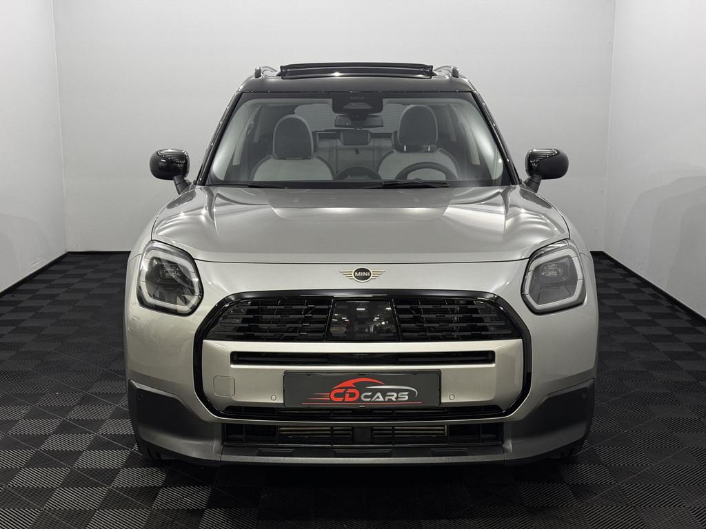 MINI Countryman 1.5 C Classic Trim + Package M Pano, Camera,, Gebruikt, Leder en Stof, Bedrijf, 3 cilinders