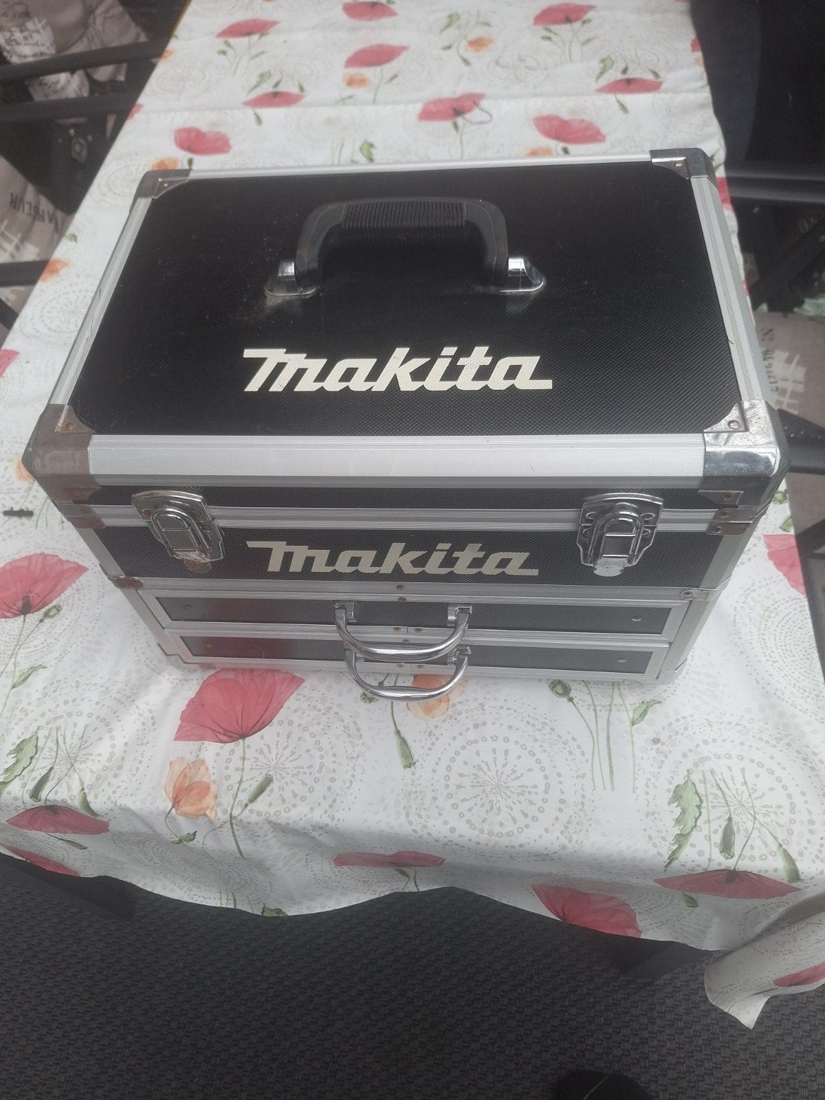 Makita Boor- en Schroefmachine Set met Accessoires, Ophalen, Gebruikt, Variabele snelheid, Boor- en Schroefmachine
