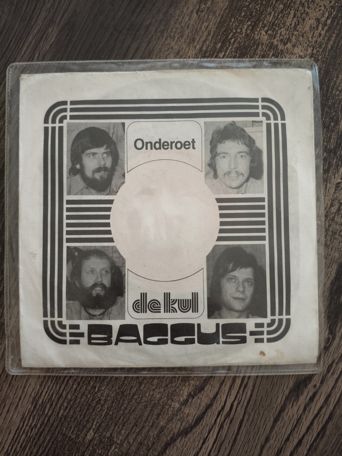 Baggus - Onderoet / Die Kull 7 inch vinyl single (1984), Gebruikt, 7 inch, Ophalen of Verzenden, Pop