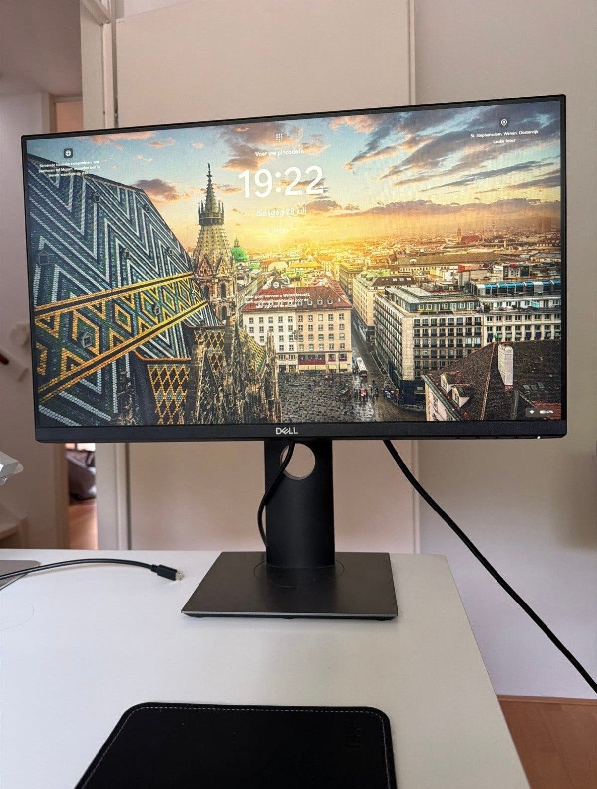 Dell Monitor P2419H 24 inch, Computers en Software, Monitoren, Ophalen, HDMI, IPS, In hoogte verstelbaar
