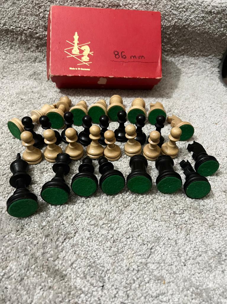 Vintage schaakstukken in doos - Made in W-Germany, Ophalen of Verzenden, Gebruikt