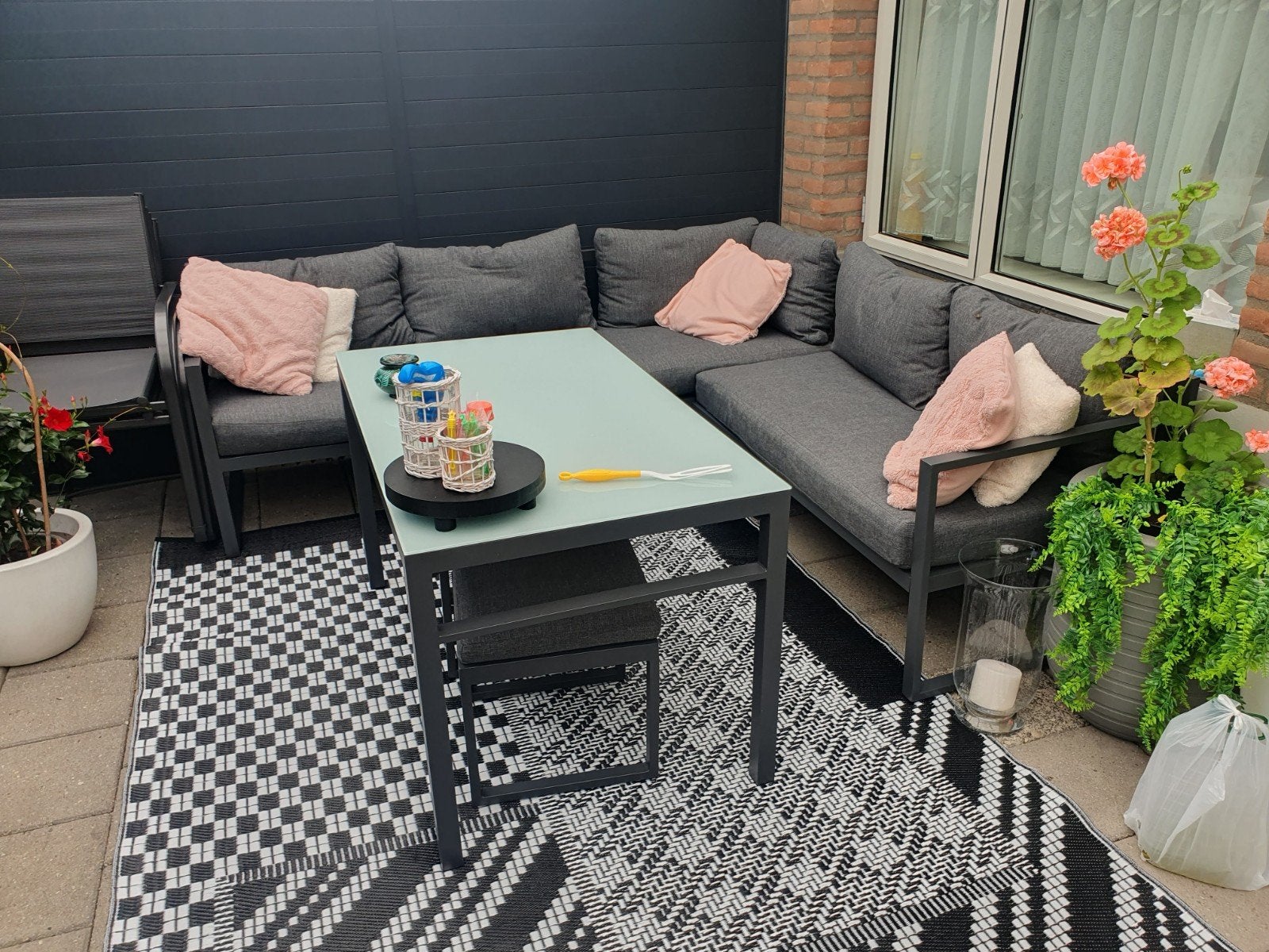 Domani Furniture Loungeset met Tafel en Hocker, Tuin en Terras, Ophalen, 5 zitplaatsen, Gebruikt, Bank
