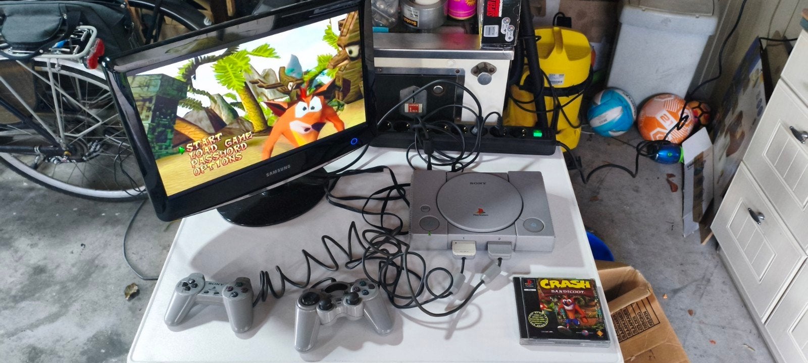 PS1 met 1 spel en 2 controllers - Werkt perfect!, Ophalen of Verzenden, Gebruikt, Met 2 controllers, Met games