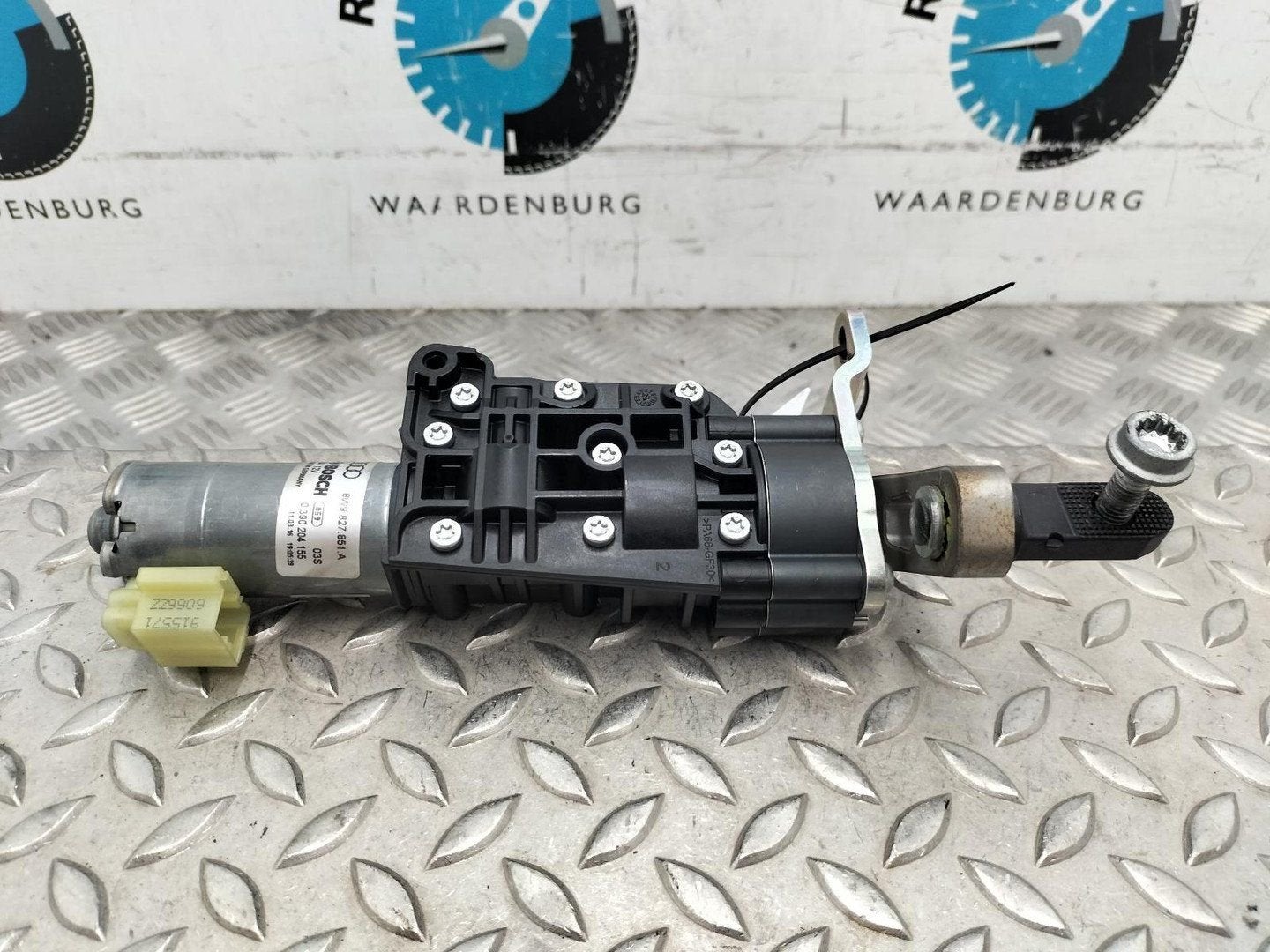 AUDI A4 2.0 TFSI u Sp. ProLS  ACHTERKLEP GASVEER / ELEKTRISC, Ophalen of Verzenden, Gebruikt, ARN erkend