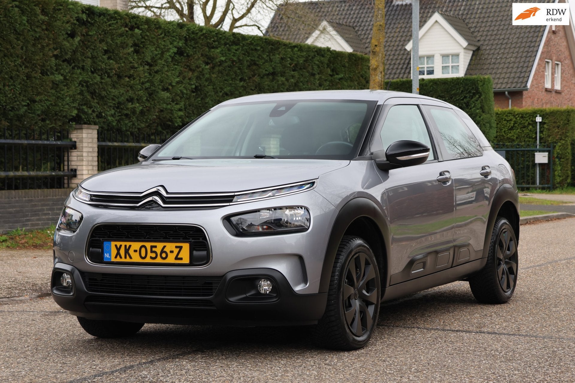 Citroen C4 Cactus 1.2 PureTech Shine | NAVI | CARPLAY | CLIM, Auto's, Euro 6, 82 pk, Bedrijf, Handgeschakeld