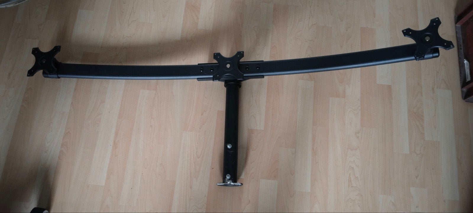 Monitor standaard voor 3 schermen - Zwart metaal, Computers en Software, Monitoren, Gebruikt, Ophalen
