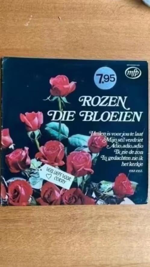LP rozen die bloeien ( Nederlandstalig ), Ophalen of Verzenden, Gebruikt, Overige formaten, Levenslied of Smartlap