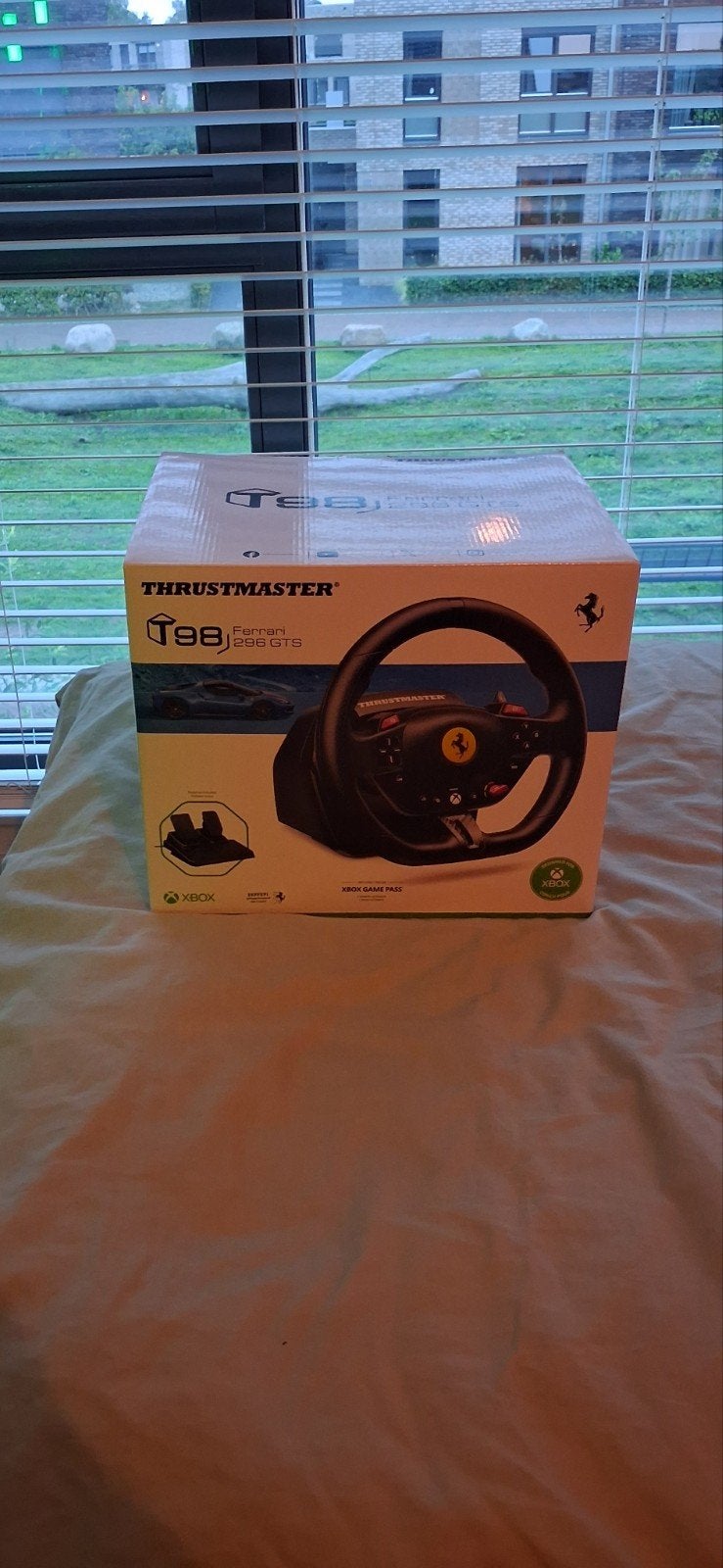 Thrustmaster T98 Ferrari 296 GTS Voor Xbox en PC, Ophalen of Verzenden, Zo goed als nieuw