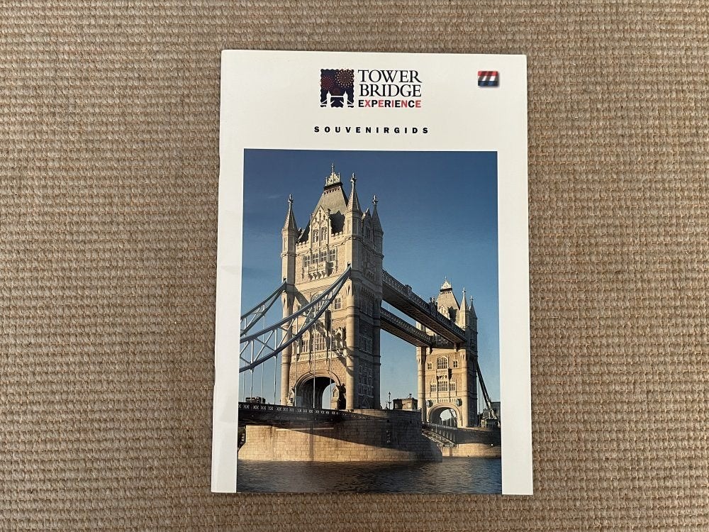 Tower Bridge Engeland UK | Souvenirgids | Nederlands, Europa, Ophalen of Verzenden, Reisgids of -boek, Gelezen