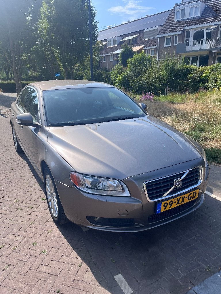 Volvo S80 2.5 T Geartronic 2007 Grijs, Auto's, 1800 kg, Zwart, 1514 kg, Navigatiesysteem