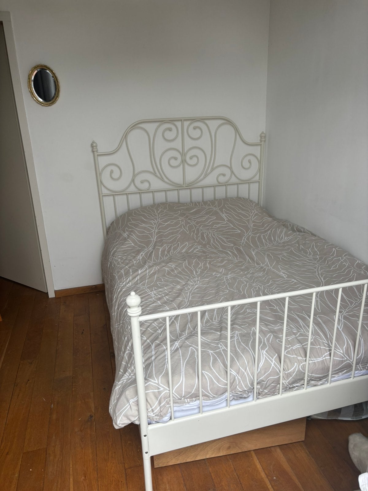 Bedframe met lattenbodem (evt met matras), Ophalen, Gebruikt, Wit, 140 cm
