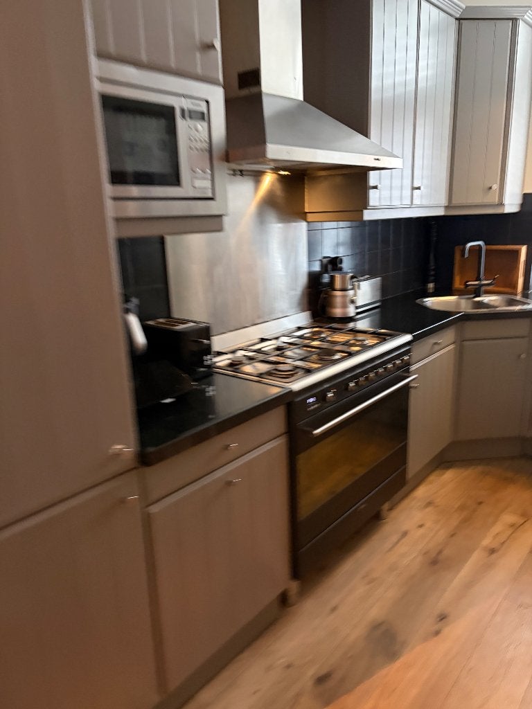 Kitchen with stone top, Ophalen, Gebruikt, Hoekkeuken, Graniet of Steen