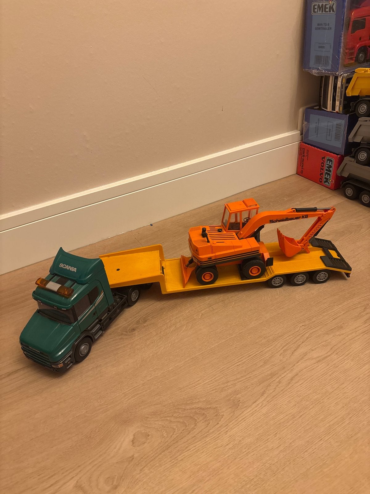 Emek Scania T144G 530 6x4 dieplader met kraan, Ophalen of Verzenden, Zo goed als nieuw