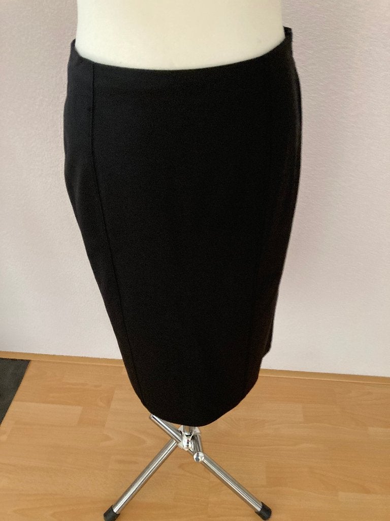 Marccain rok zwart maat 38 gevoerd / aparte achterkant, Kleding | Dames, Maat 38/40 (M), Zwart, Ophalen of Verzenden, Zo goed als nieuw