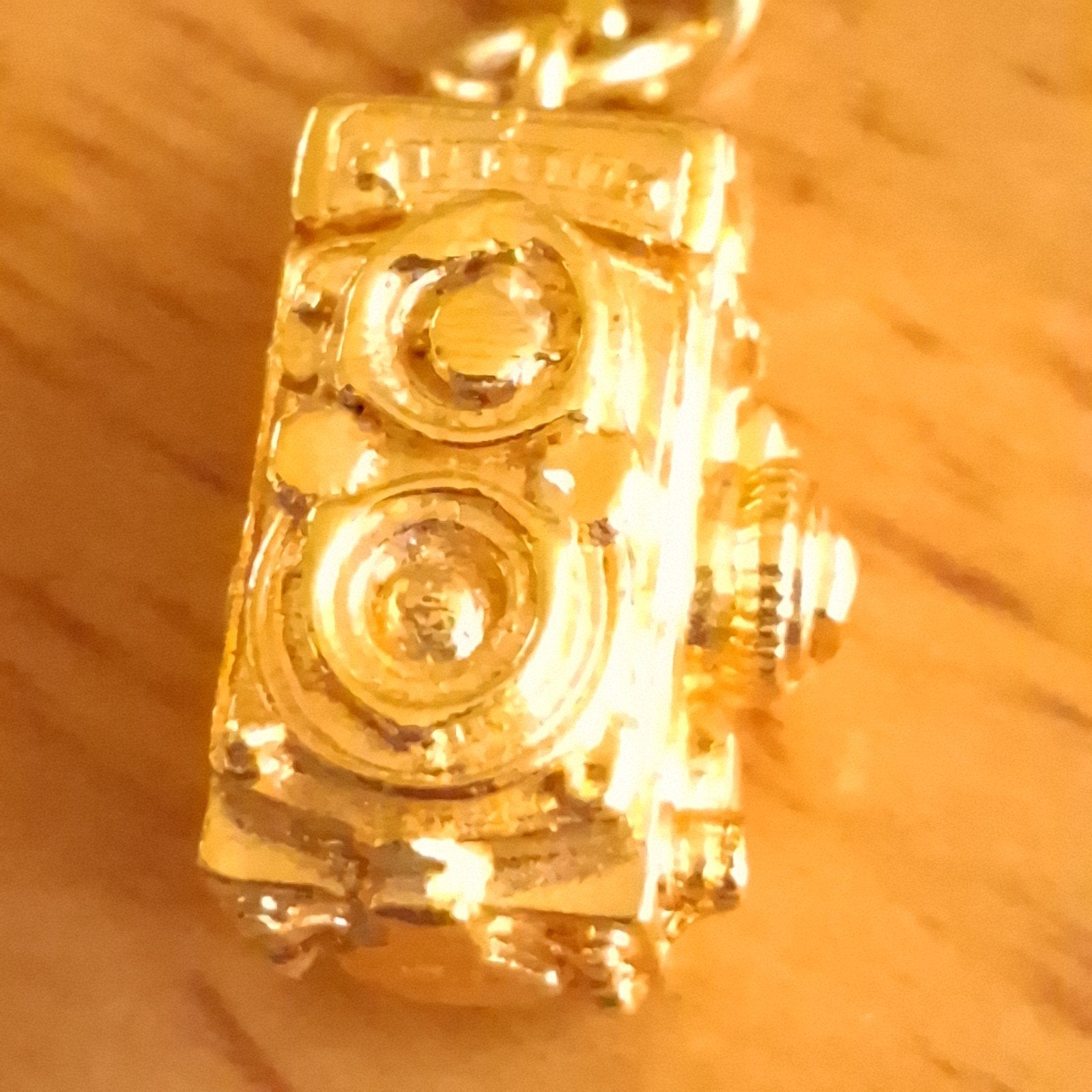 Fraaie Vergulde Sleutelhanger Rolleiflex Camera, Verzenden, Zo goed als nieuw