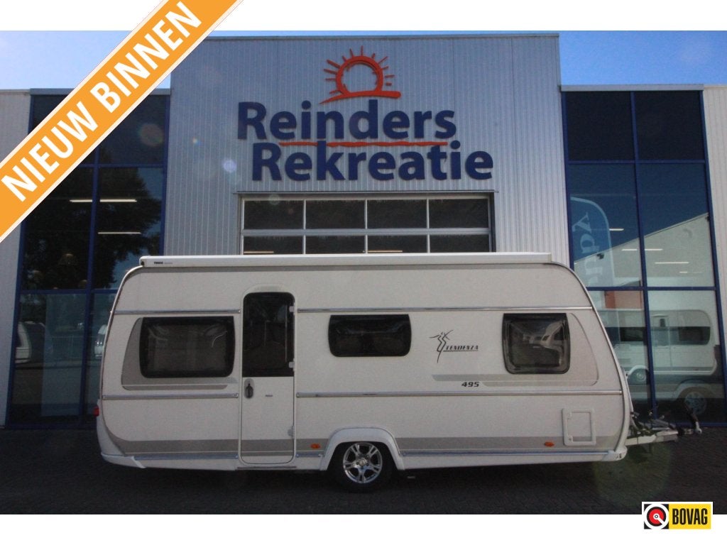 Fendt Tendenza 495 SF Mover Thule 6300 Fietsenr, Caravans en Kamperen, Rondzit, Bedrijf, Fietsenrek, Vast bed