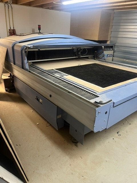 lasersnijmachine, Ophalen