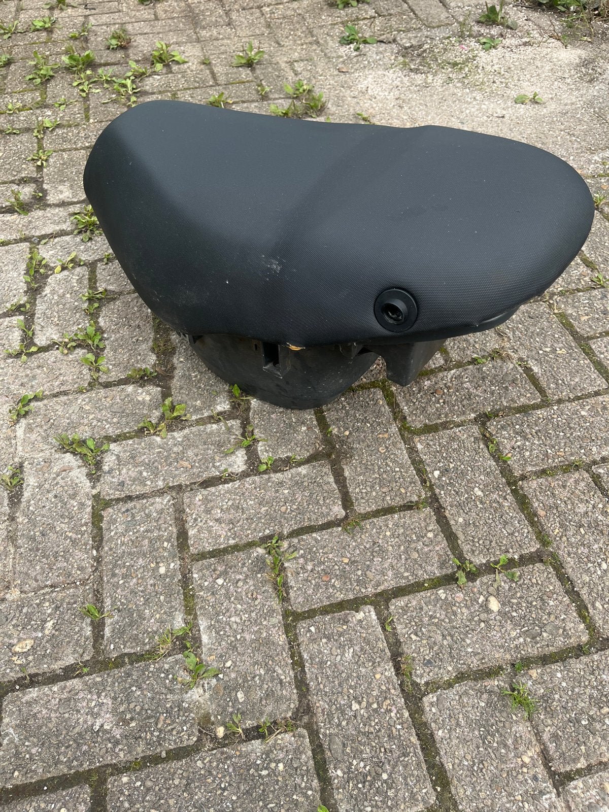 Zip zadel met buddybak - Kleine puntjes, Ophalen of Verzenden, Gebruikt, Zadel, Piaggio