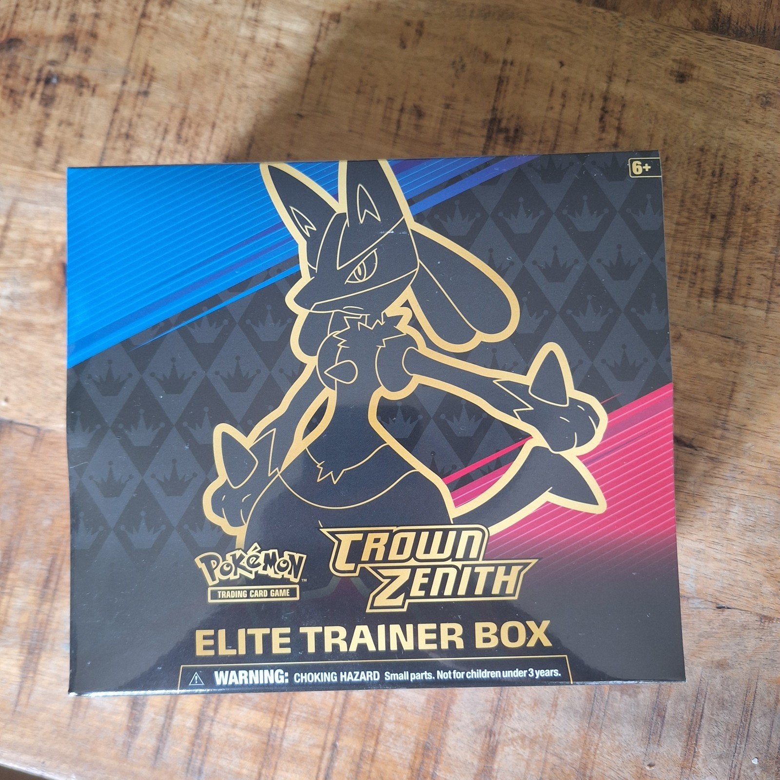 Pokémon Crown Zenith ETB, Ophalen, Nieuw, Boosterbox