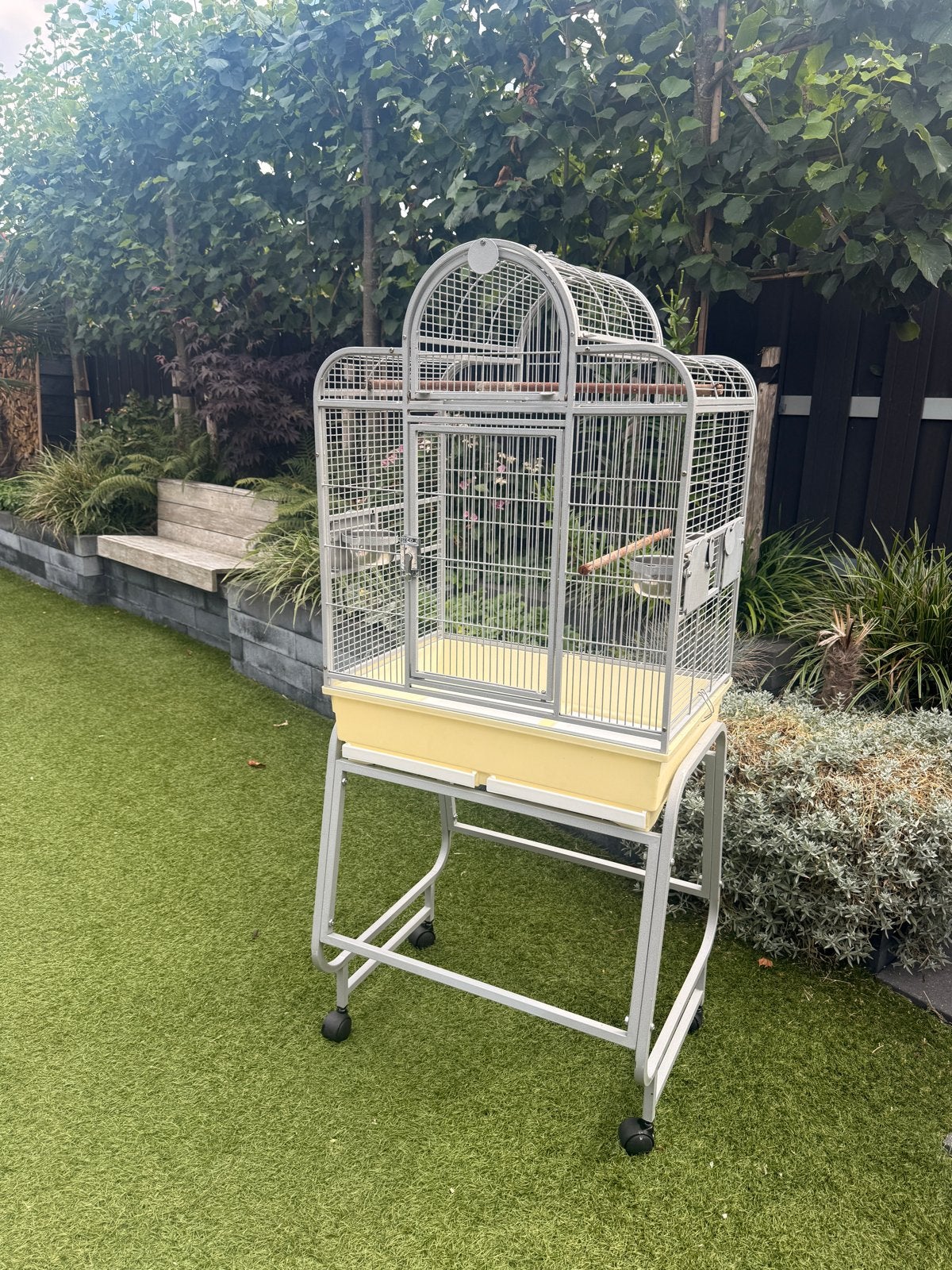 Stevige en mooie vogel kooi (madeira 1), Dieren en Toebehoren, Vogels | Hokken en Kooien, Ophalen, Gebruikt, Metaal, Vogelkooi
