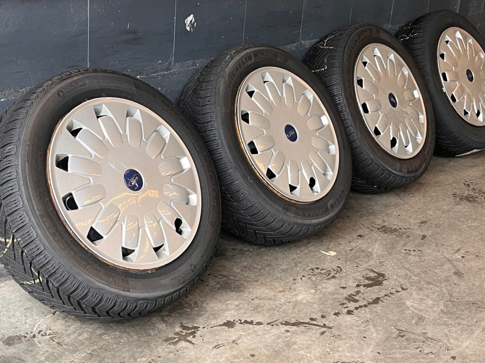 16" Originele Ford Focus Mondeo Winterset Michelin, Auto-onderdelen, Gebruikt, Klanten@ford.com, Banden en Velgen, 1181VX