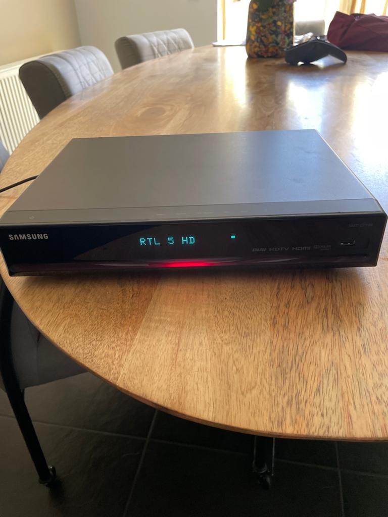 Samsung SMT-C7140 Harddiskrecorder - Digitale TV Ontvanger, Audio, Tv en Foto, Decoders en Harddiskrecorders, Ophalen of Verzenden