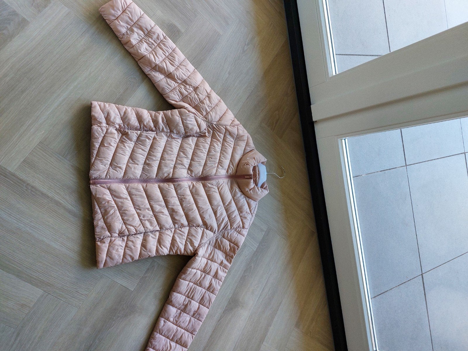 ZACHT ROZE TUSSEN JAS MAAT S, Ophalen of Verzenden, Zo goed als nieuw, Maat 38/40 (M), Roze