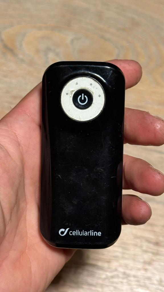 Cellularline Powerbank 4400 mAh - Zwart, Telecommunicatie, Powerbanks, Ophalen of Verzenden, Gebruikt