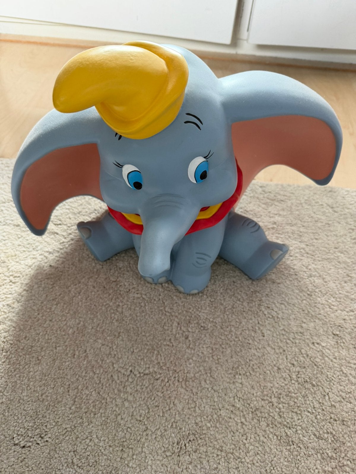 Disney Dombo beeld, Verzamelen, Ophalen, Overige figuren, Zo goed als nieuw, Beeldje of Figuurtje