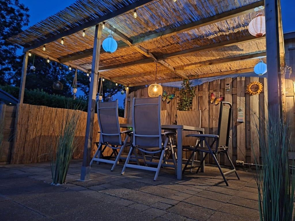 TE KOOP - Stacaravan met plek (CAMPING DE BETUWSE HOFJES), Caravans en Kamperen, Stacaravans, Tot en met 2