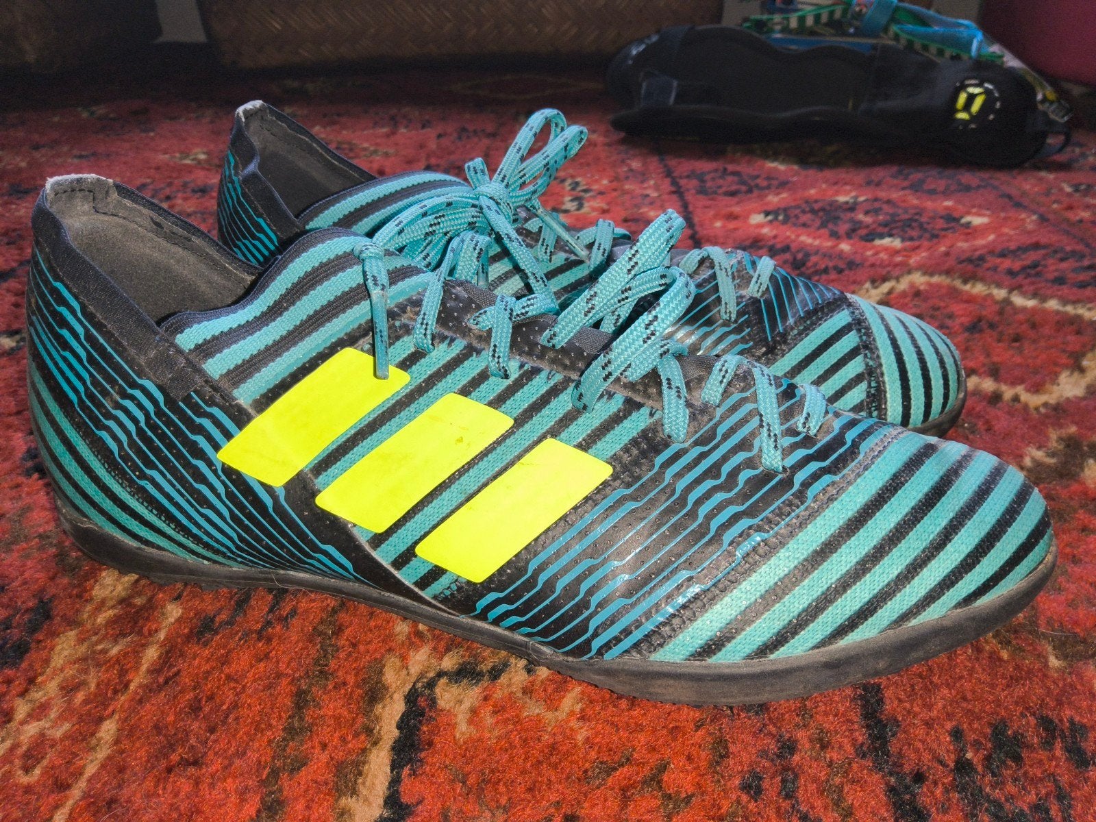 Adidas Nemeziz 17.3 zaalvoetbalschoenen, Gebruikt, Maat XS of kleiner, Schoenen, Ophalen of Verzenden