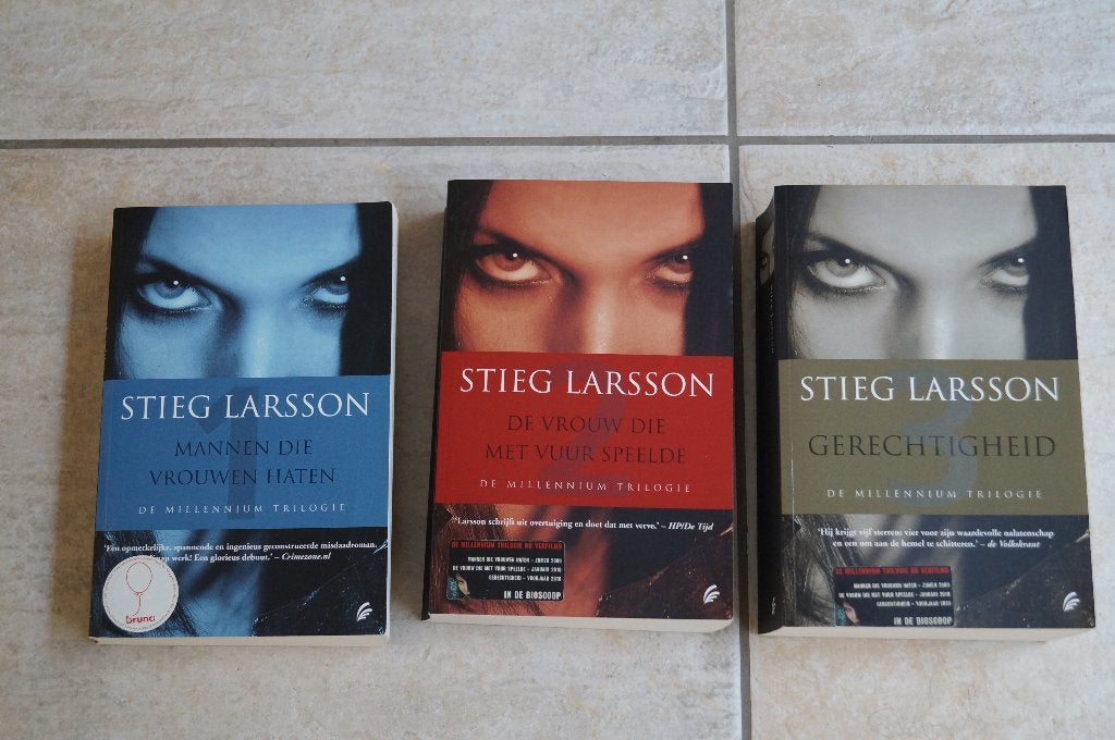 3 delen van de Millenium trilogie van Stieg Larsson, Ophalen of Verzenden, Gelezen